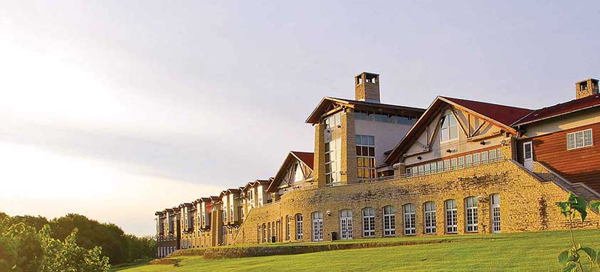 hero-lied-lodge