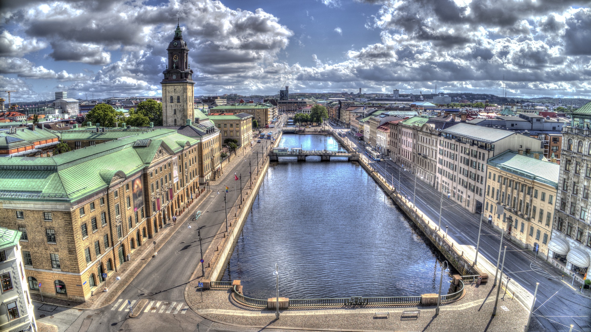 An aerial shot of a pond in between streets in Gothenburg, Sweden.