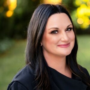 headshot of heather nelson