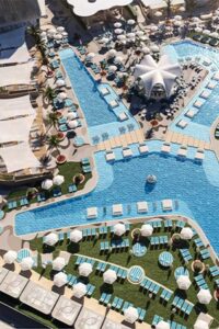 pool view of fontainebleau pools