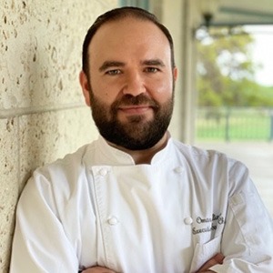 Headshot of Omar Salinas