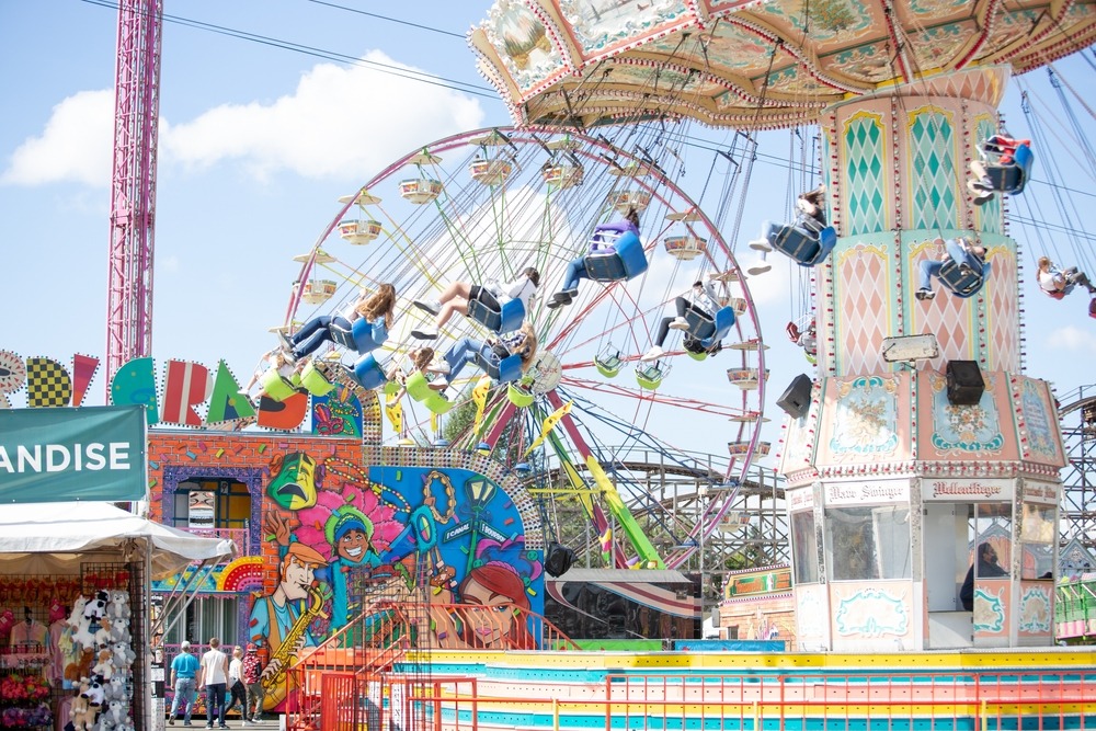 A view of a crowds enjoying the experience of the Washington State Fair