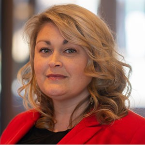 Headshot of Bobbie Peppers