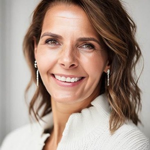 Headshot of Maura Geertsma