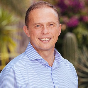 Headshot of Richard Raab
