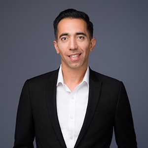 Smart Moves Headshot of Ali Amin