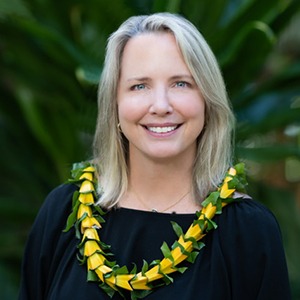 Headshot of Lynn Whitehead
