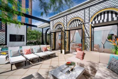 hotel cabana