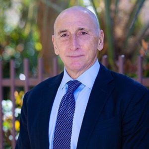 Smart Moves headshot of Brett Barenholtz, president of National Limousine Association (NLA)