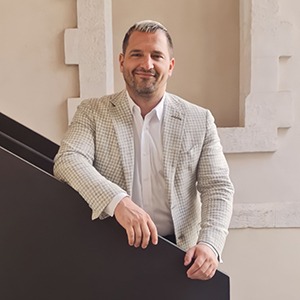 Headshot of Martin Madgeburg, general manager at W Aspen