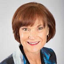 Kristin Arnold headshot profile photo