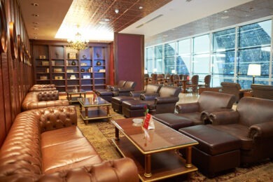 Emeriates first class lounge in dubai