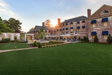 Williamsburg Inn exterior