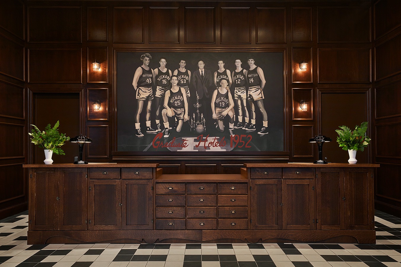 Graduate by Hilton Bloomington front desk