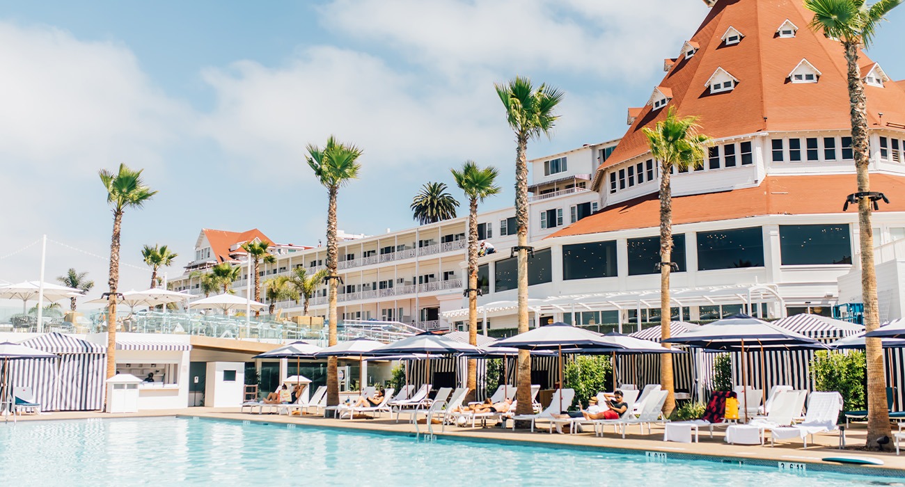Hotel del Coronado pool area