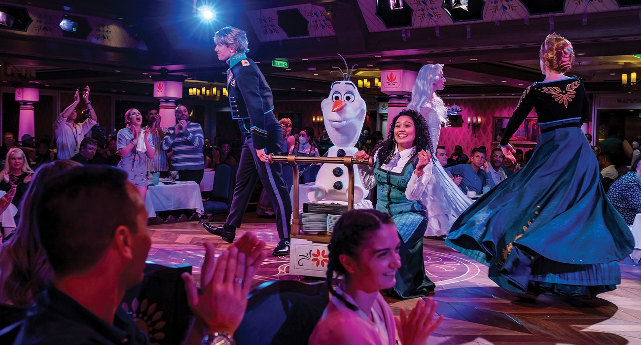 Cast of Arendelle: A Frozen Dining Adventure