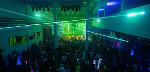 Green strobe lights at event