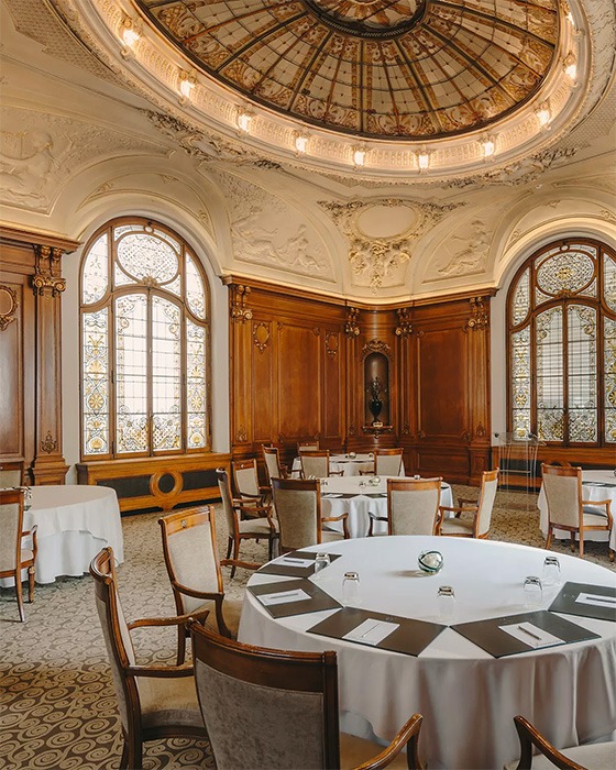 Fairmont Le Montreux Palace indoor space