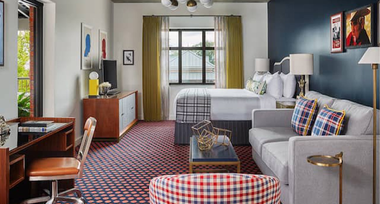 Guest room